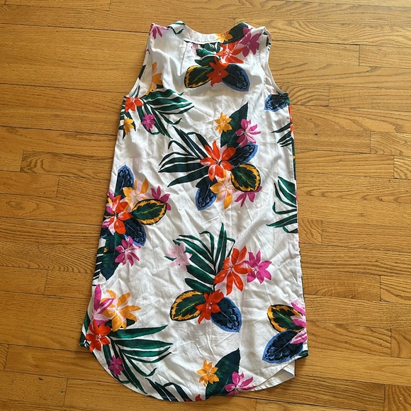 Old Navy Floral Dress - Picture 6 of 9